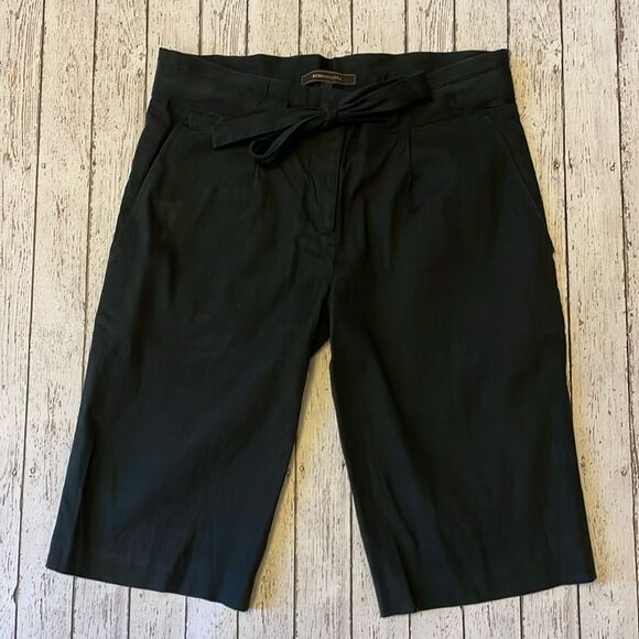 BCBGMAXAZRIA black belted linen Bermuda shorts - Picture 1 of 8